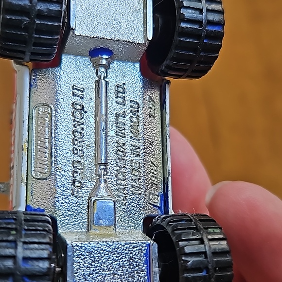 Matchbox 1987 Vintage Bronco - Picture 5 of 9